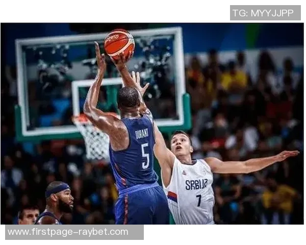 巴西男篮对决加拿大队精彩赛事回顾与分析